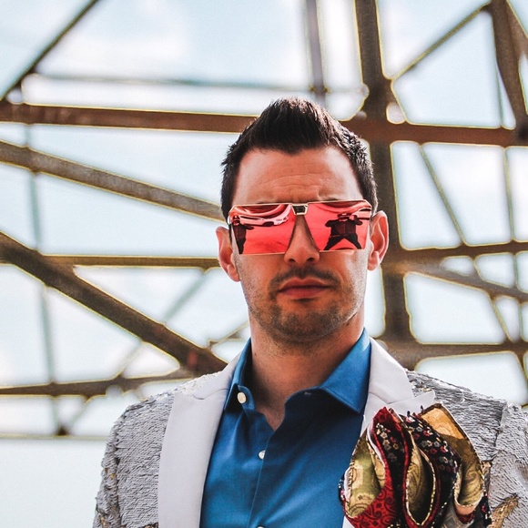 Meet your Posher, Justin - Picture 6 of 8